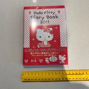 2011 HELLO KITTY PLANNER BRAND NEW